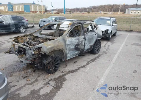 2021 Jeep Cherokee 80Th Anniversary 4X4 z USA, uszkodzony, nr VIN 1C4PJMMX8MD232600